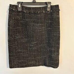 Size 4‎ petite Ann Taylor Elegant Black Tweed skirt. Pencil line.